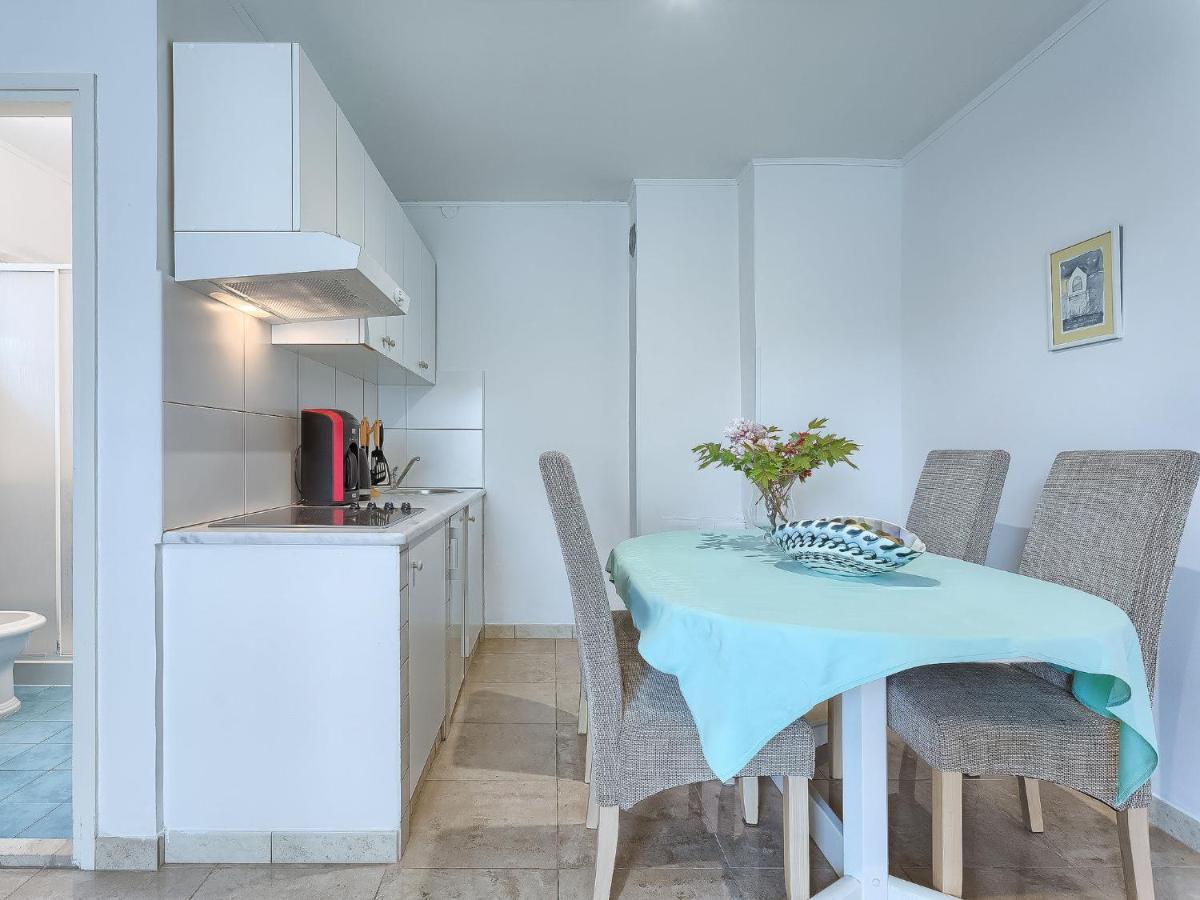 Apartment Nika-12 By Interhome อูมัค ภายนอก รูปภาพ