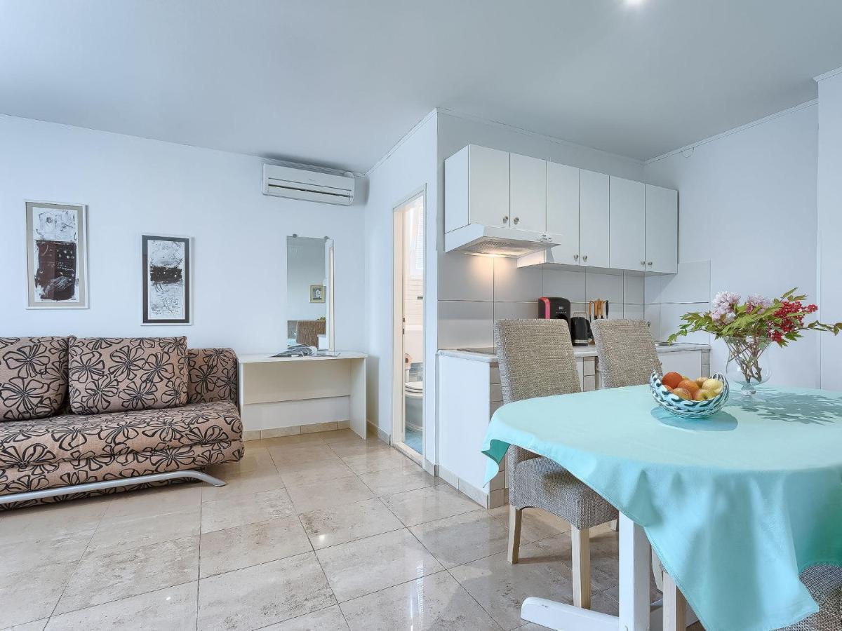 Apartment Nika-12 By Interhome อูมัค ภายนอก รูปภาพ